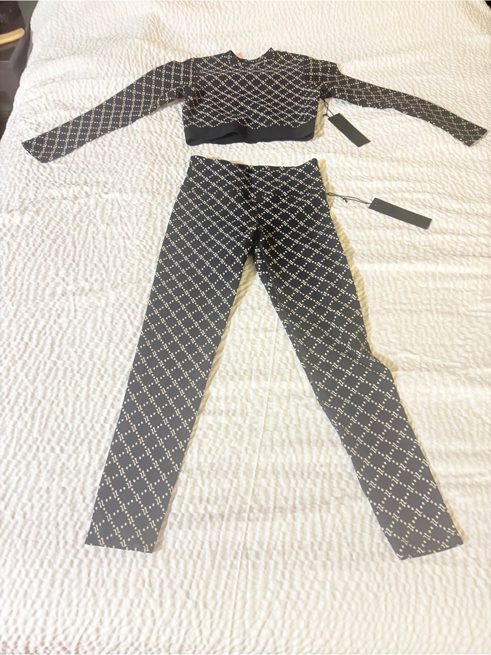 Noli Black Monogram Jacquard Legging High-Waist long sleeve workout Set